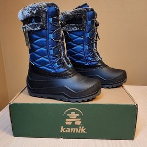 Kamik girl's size 2 snow boots blue